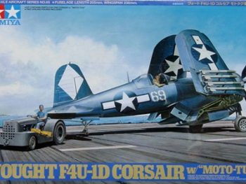 1-48 Corsair F4U  con Trattore