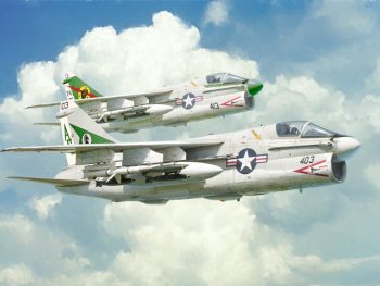 1-72 A-7E Corsair II