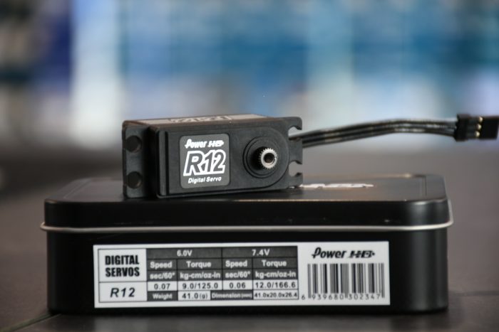 HDpower R12 low-profile servo digitale