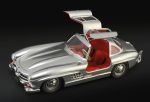 Mercedes Benz 300SL Gullwing in scala 1-16