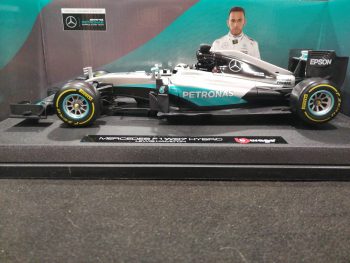 Mercedes F1 W07 Petronas 2016 Hamilton