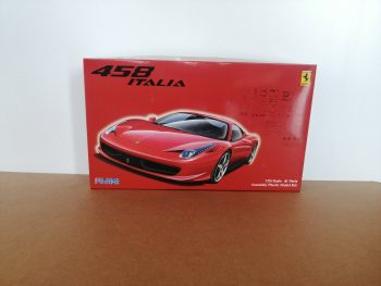 Ferrari 458 Italia kit 1-24 auto sportiva