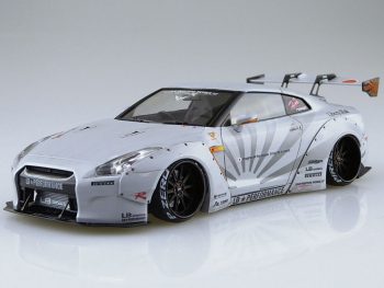 Nissan R35 LB works V2 Kit 1-24