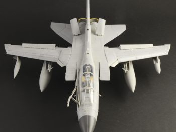 Tornado GR4 aereo militare kit 1-32 Italeri 2513 caccia bombardiere