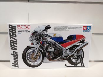 Moto Honda VFR 750 1-12 Tamiya