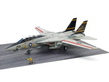 GRUMMAN F-14A TOMCAT con base di lancio Tamiya 1-48