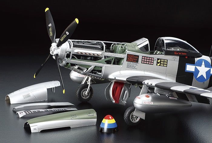 NORTH AMERICAN P-51D/K MUSTANG 1-32 Tamiya