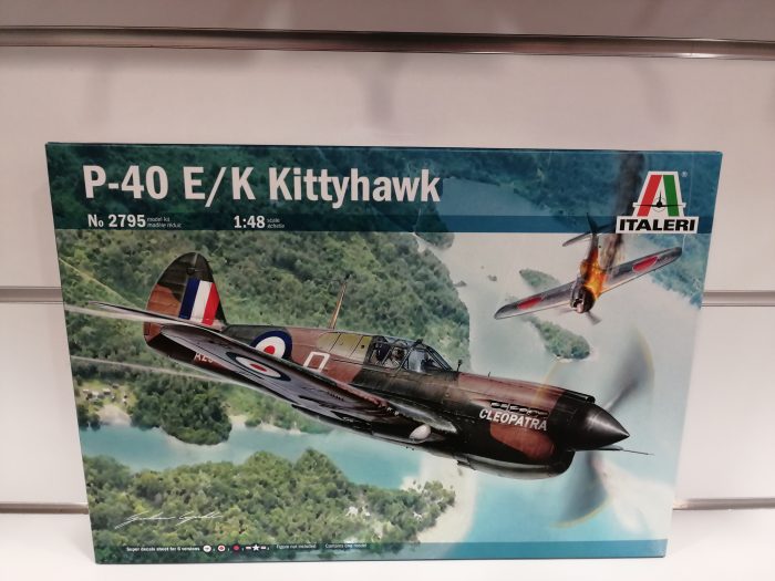 P-40 E-K KITTYHAWK 1-48 kit Italeri