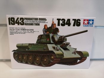 Carro armato sovietico T34-76 1943 1-35 Tamiya