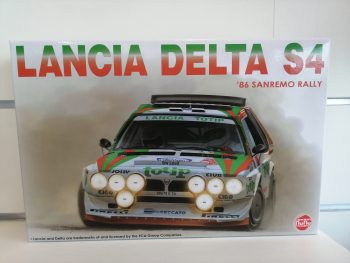 Lancia Delta S4 Sanremo Rally 86 kit 1-24 Beemax