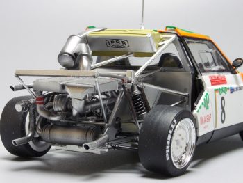 Lancia Delta S4 Sanremo Rally 86 kit 1-24 Beemax