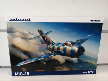 Mig 15 caccia bombardiere kit 1-72