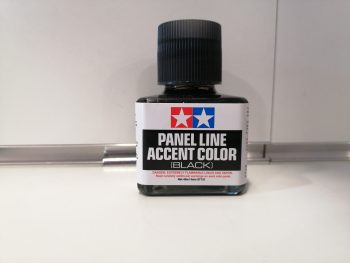 Panel Line Color Black