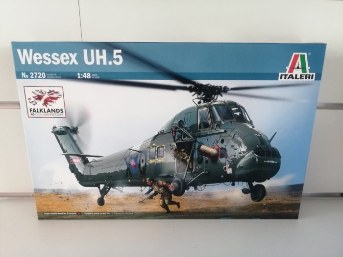 Wesswx UH5 Elicottero militare 1-48 kit Italeri