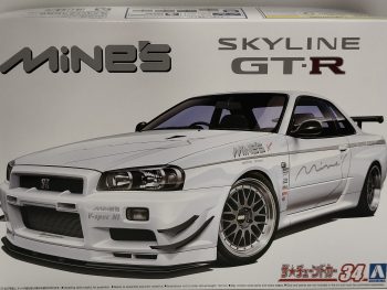 Nissan Skyline GTR-R34 1-24 Aoshima