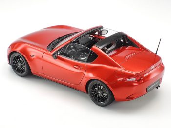 Mazda MX-5 Roadster RF 1-24 Tamiya