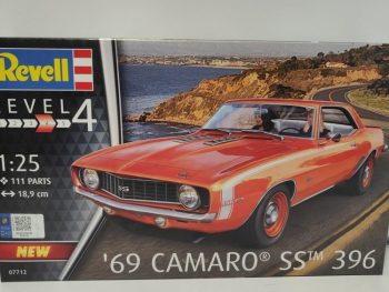 1969 Camaro SS 396 1-25 Revell