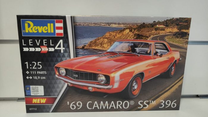 1969 Camaro SS 396 1-25 Revell