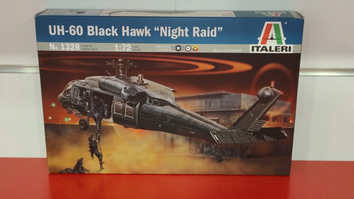 Black Hawk MH-60- UH 60 italeri 1-72