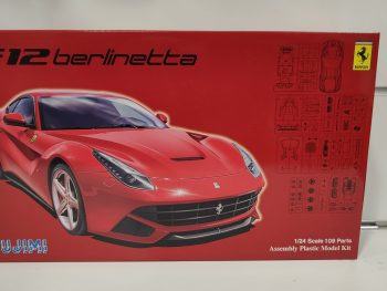 Ferrari F12 berlinetta 1-24 Fujimi