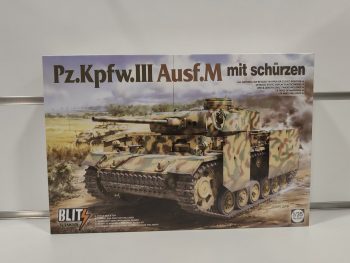 Pz.Kpfw.III Ausf.M mit Schürzen 1-35