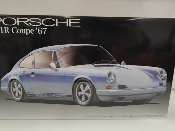 Porsche Coupe 911R 1967 1-24 Fujimi