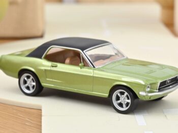 Modellino 1-43 Diecast Mustang
