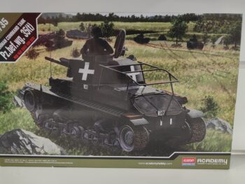 Panzerkampfwagen 35(t) 1:35 Pz.Bef.Wg.35 Command Tank WWII Kit
