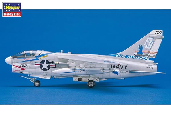 Corsair II A7D/E 1-48 HAsegawa kit di montaggio